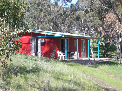 Clare Valley Cabins - NT Tourism 7