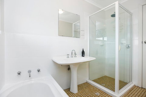 Red Door - Accommodation NT 6