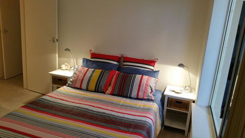 Acaill Accommodation Esplanade Living Self Check-In Self Check-Out - Accommodation NT 21