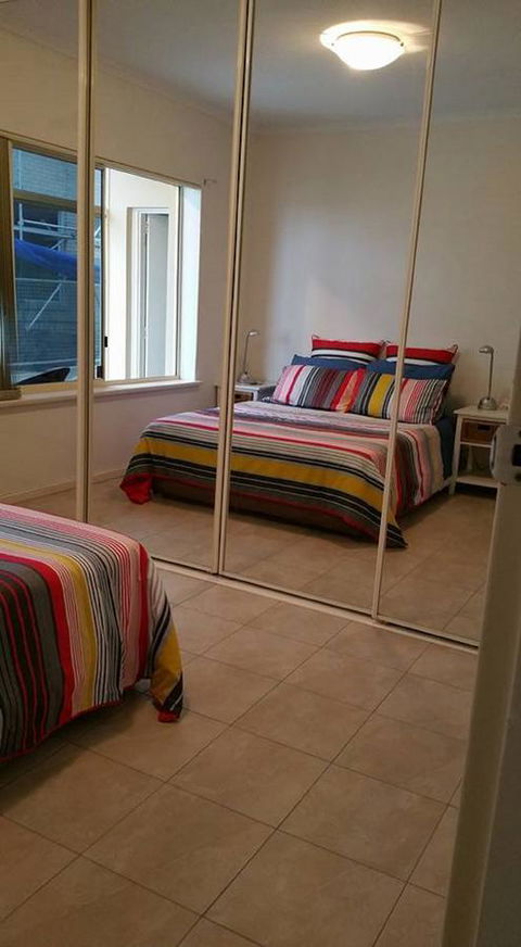 Acaill Accommodation Esplanade Living Self Check-In Self Check-Out - Accommodation NT 23