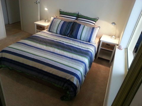 Acaill Accommodation Esplanade Living Self Check-In Self Check-Out - Accommodation NT 19
