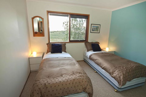 Eagles Range - Accommodation NT 11