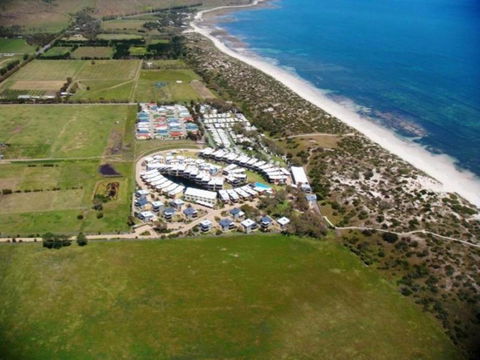 South Shores Trevally Villa 92 - South Shores Normanville - NT Tourism 3
