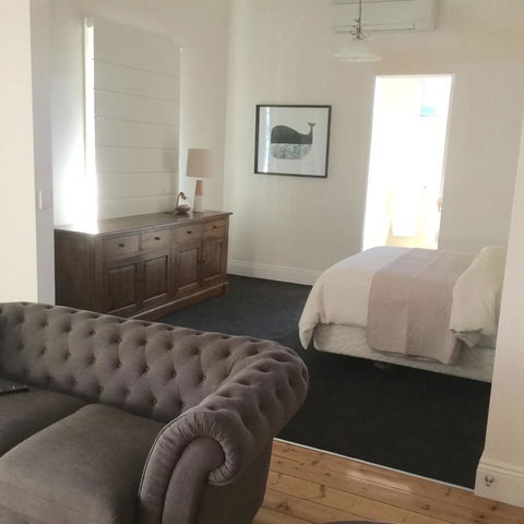 Railway Cottage In Beachport - NT Tourism 19