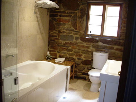 1860 Wine Country Cottages - NT Tourism 6