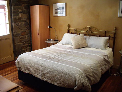 1860 Wine Country Cottages - NT Tourism 11