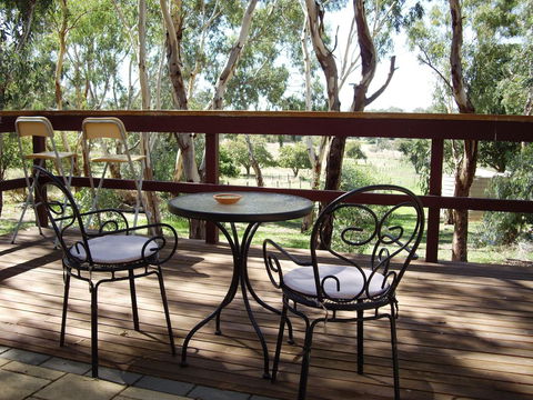 1860 Wine Country Cottages - NT Tourism 14