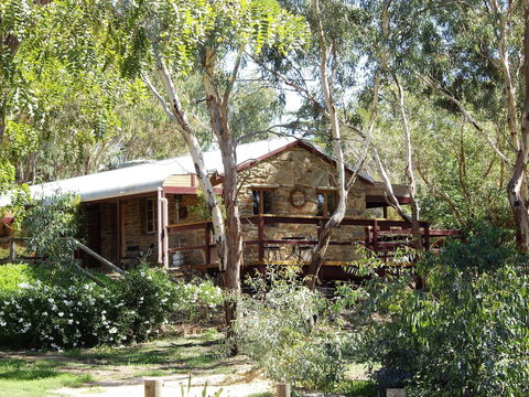1860 Wine Country Cottages - NT Tourism 0