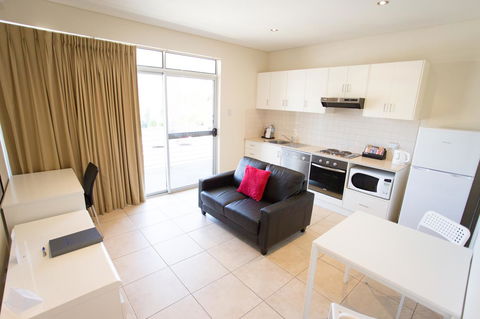 Mawson Lakes Hotel - Accommodation NT 22