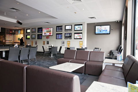 Mawson Lakes Hotel - Accommodation NT 19