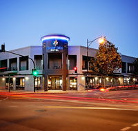 Mawson Lakes Hotel - NT Tourism