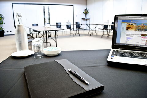 Mawson Lakes Hotel - Accommodation NT 6