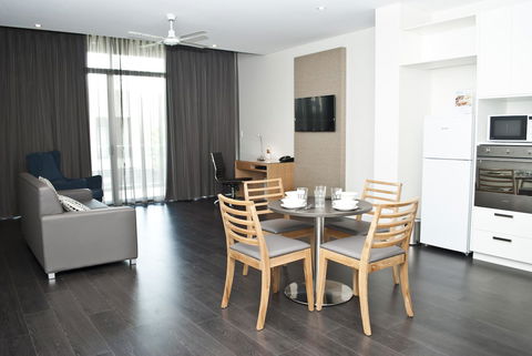 Mawson Lakes Hotel - Accommodation NT 10