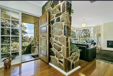 Stunning House With Beautiful Entertainment Area!! - Accommodation NT 0