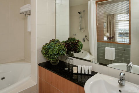 Rydges Newcastle - Accommodation NT 15