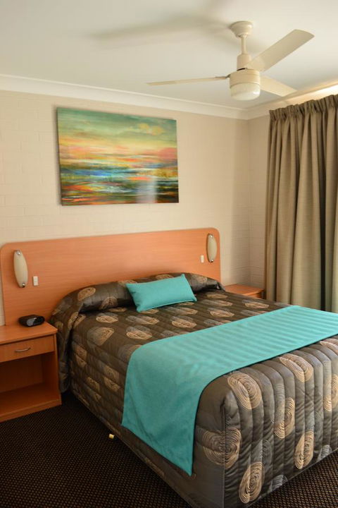 Cattlemans Country Motor Inn & Serviced Apartments - Accommodation NT 37
