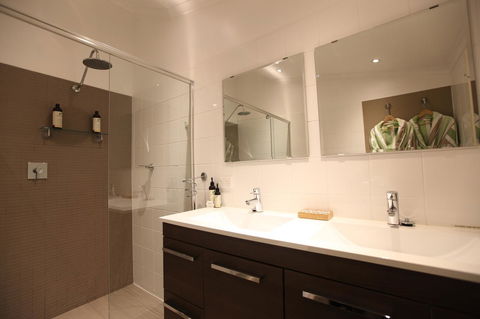 One Tree Bed And Breakfast - NT Tourism 20