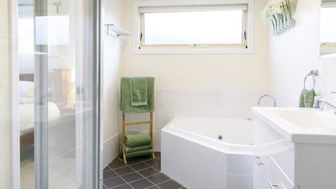 One Tree Bed And Breakfast - NT Tourism 9