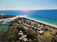 Book Vincentia Accommodation Vacations Accommodation NT Accommodation NT