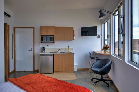 Cloudscape Apartment No 2 - Accommodation NT 7