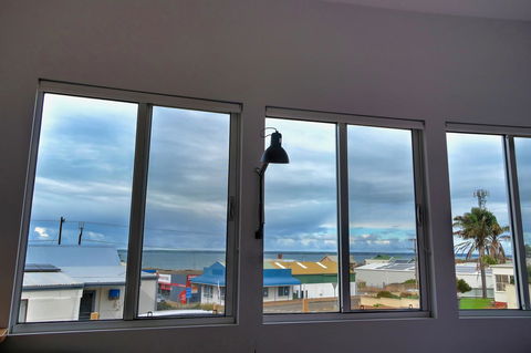 Cloudscape Apartment No 2 - Accommodation NT 3