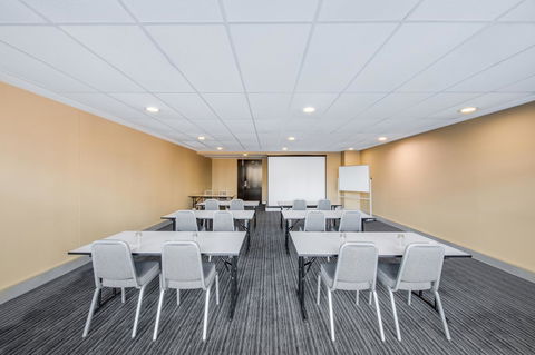 Adina Apartment Hotel Wollongong - NT Tourism 35
