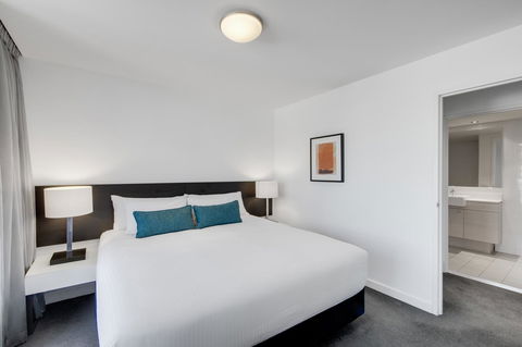 Adina Apartment Hotel Wollongong - NT Tourism 1