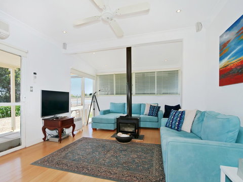 Boat House - Accommodation NT 2