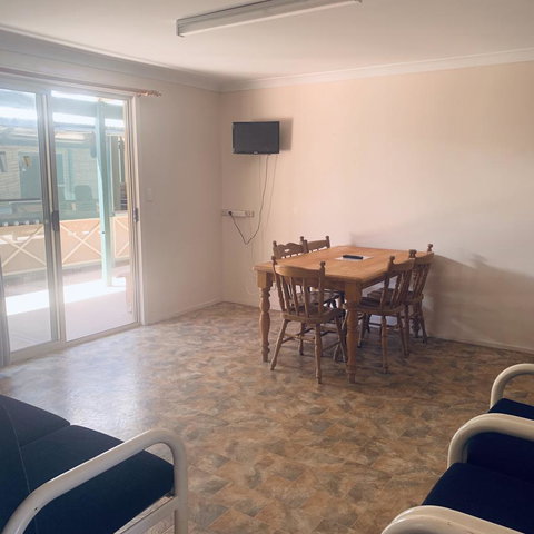 Bay Lodge - Accommodation NT 24