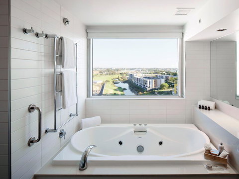 Crown Promenade Perth - Accommodation NT 3