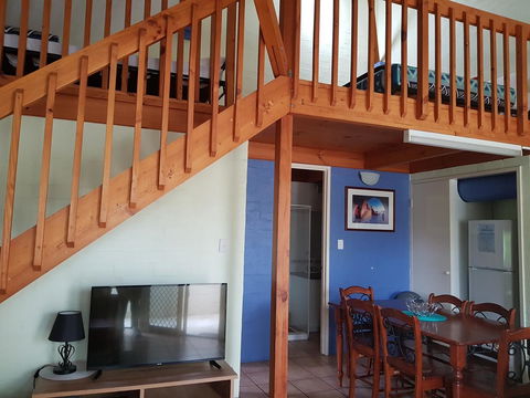Mandurah Family Resort - Accommodation NT 9