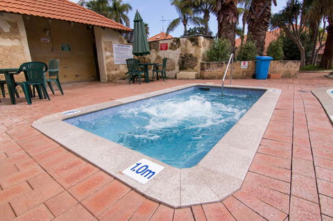 Mandurah Family Resort - Accommodation NT 26