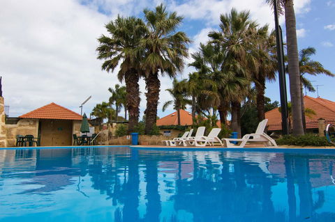 Mandurah Family Resort - Accommodation NT 23