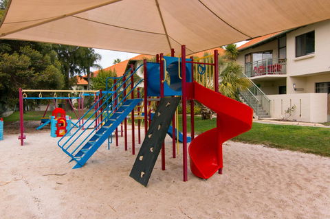 Mandurah Family Resort - Accommodation NT 31