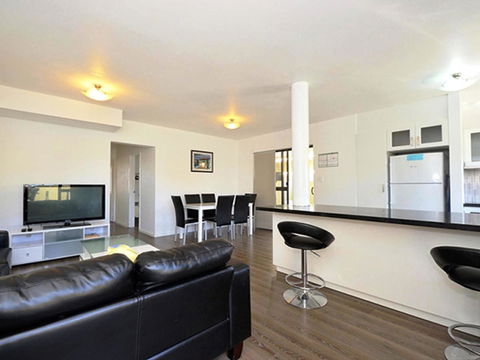Mandurah Family Resort - Accommodation NT 35