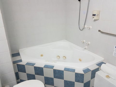 Mandurah Family Resort - Accommodation NT 2