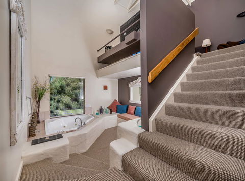 Chimes Spa Retreat - Accommodation NT 17