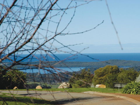 Chimes Spa Retreat - Accommodation NT 28