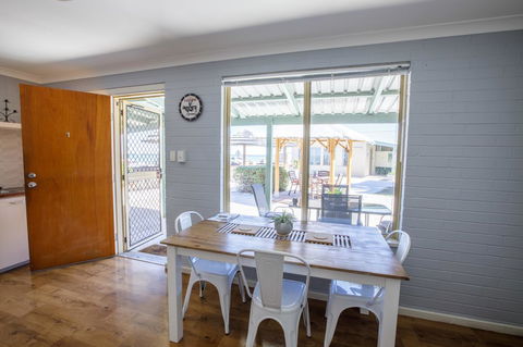 Shark Bay Seafront Apartments - Accommodation NT 3