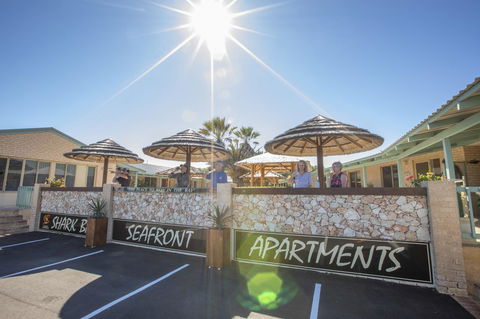 Shark Bay Seafront Apartments - Accommodation NT 27