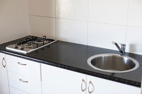 Shark Bay Seafront Apartments - Accommodation NT 15