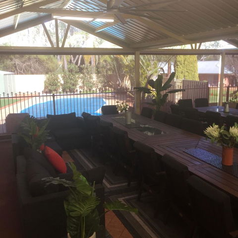 Travellers Rest Motel - NT Tourism 4