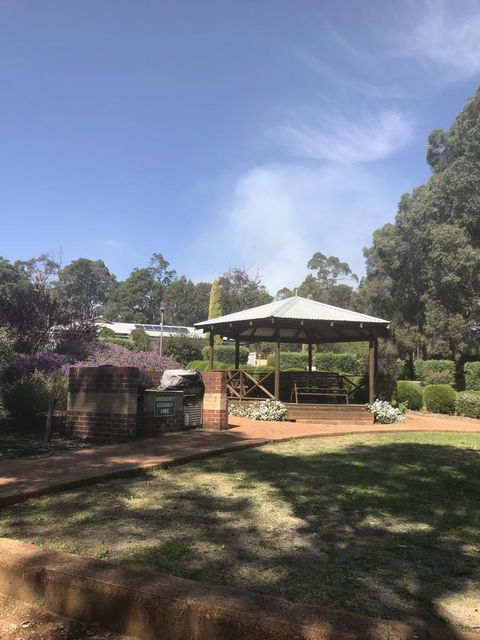 Travellers Rest Motel - NT Tourism 2