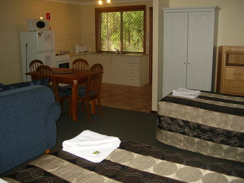 Travellers Rest Motel - NT Tourism 18