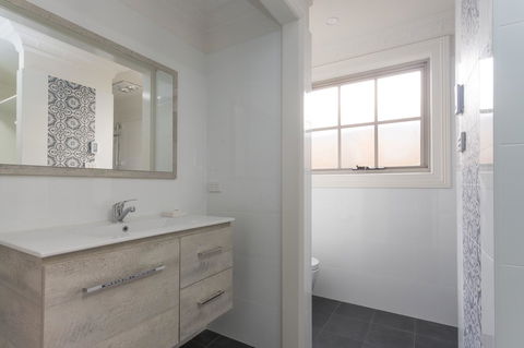 Blue Door Apartments - Accommodation NT 15