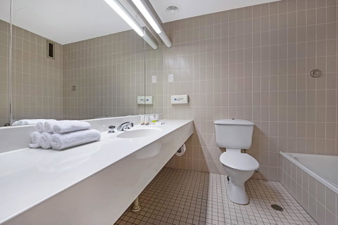 Quality Hotel Ambassador Perth - Accommodation NT 28