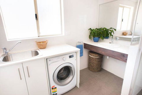 Starboard Views Kalbarri - River Front Apartment - Accommodation NT 7