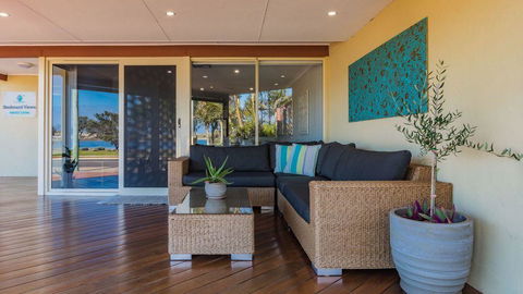 Starboard Views Kalbarri - River Front Apartment - Accommodation NT 9