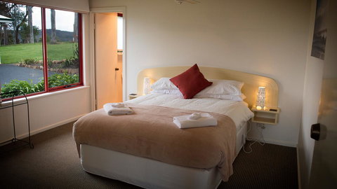 Karri Mia Chalets And Studios - Accommodation NT 7