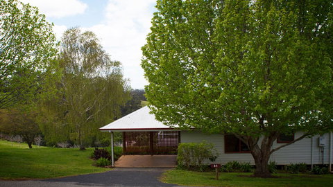 Karri Mia Chalets And Studios - Accommodation NT 21